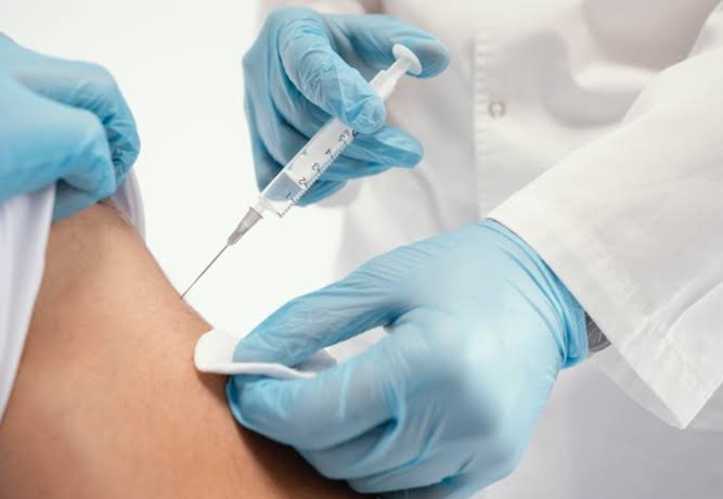 Autistas adolescentes começam a ter direito a vacinação em SP, ES e MS - Canal Autismo / Revista Autismo