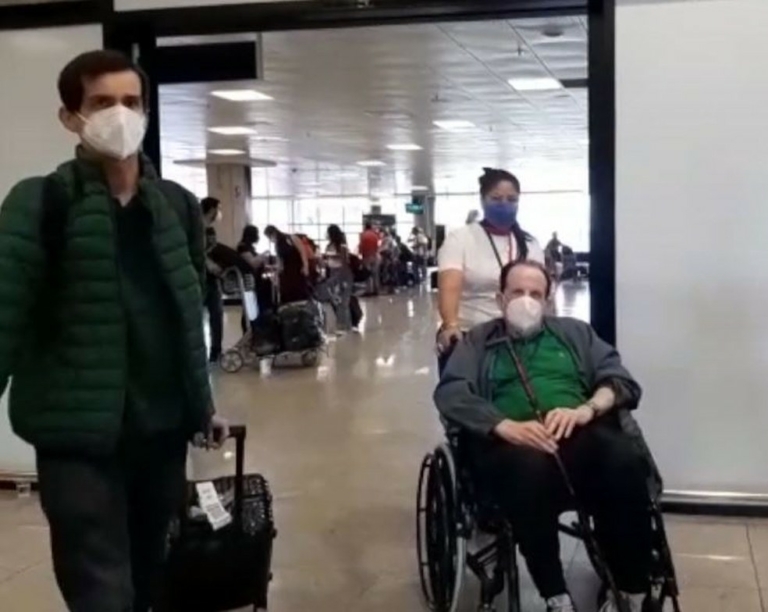 Autista adulto e pai idoso são esquecidos em aeroporto de São Paulo por empresa aérea — Canal Autismo / Revista Autismo