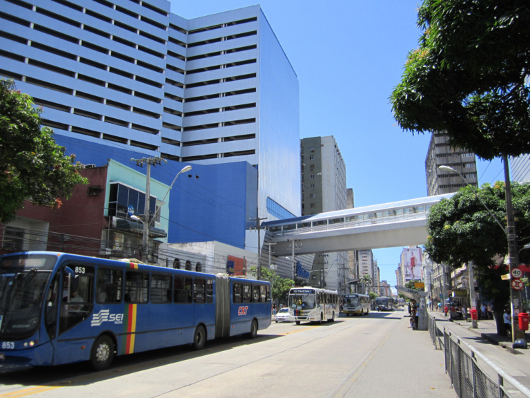 Autistas passam a ter direito a viajar de ônibus em Pernambuco — Canal Autismo / Revista Autismo