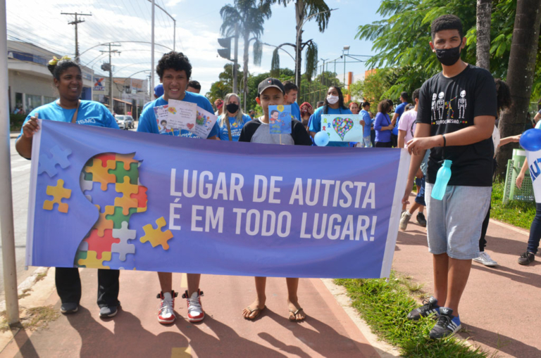 Mês do autismo: Caminhadas e eventos presenciais retornam, aos poucos — Canal Autismo / Revista Autismo