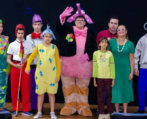 Autistas apresentam musical em teatro de Goiânia — Canal Autismo / Revista Autismo