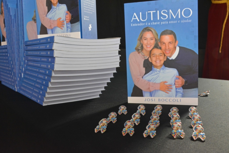 Josi Boccoli lança o livro Autismo - entender é a chave para amar e ajudar — Canal Autismo / Revista Autismo