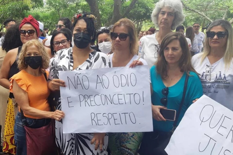 Em protesto contra violência a jovem autista, mãe afirma que caso foi motivado por racismo — Canal Autismo / Revista Autismo