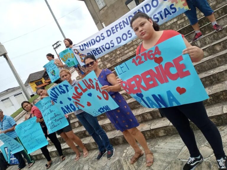 Mães de autistas no interior de SP protestam contra a prefeitura de Miracatu — Canal Autismo / Revista Autismo