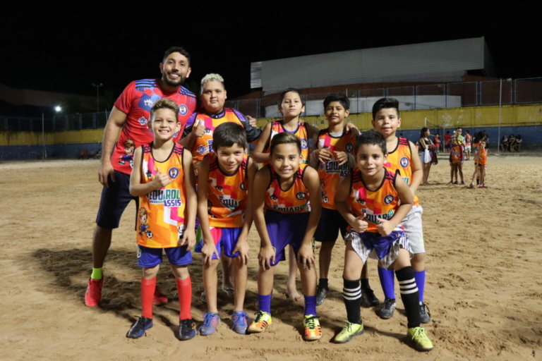 Em Manaus, escolinha de futebol inclui autistas — Canal Autismo / Revista Autismo