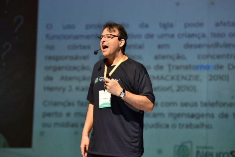 Clay Brites, neuropediatra e escritor, morre aos 49 anos — Canal Autismo / Revista Autismo