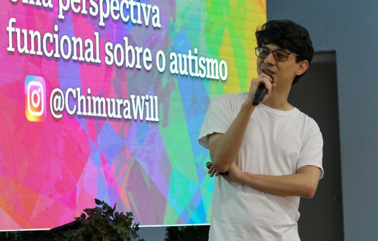 Willian Chimura: 'Excesso de interação também pode ocorrer por déficits' — Canal Autismo / Revista Autismo