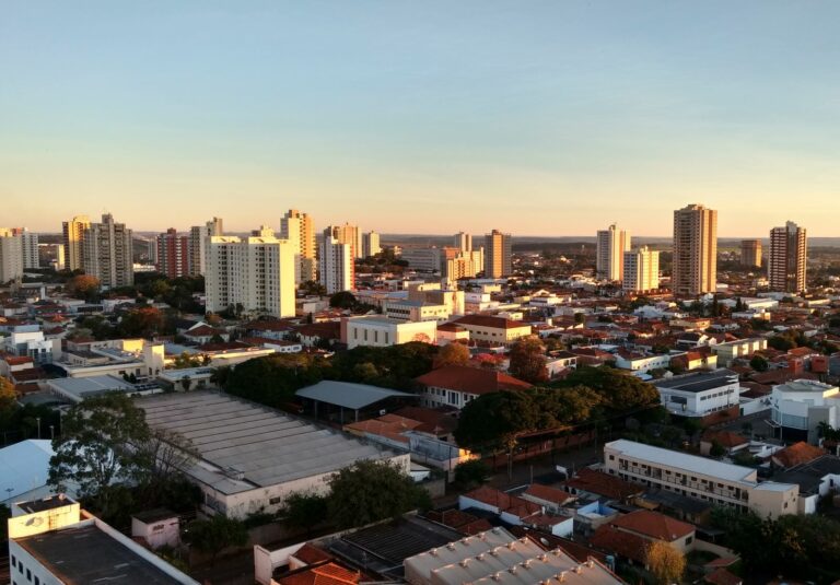 Araraquara recebe simpósio sobre autismo — Canal Autismo / Revista Autismo