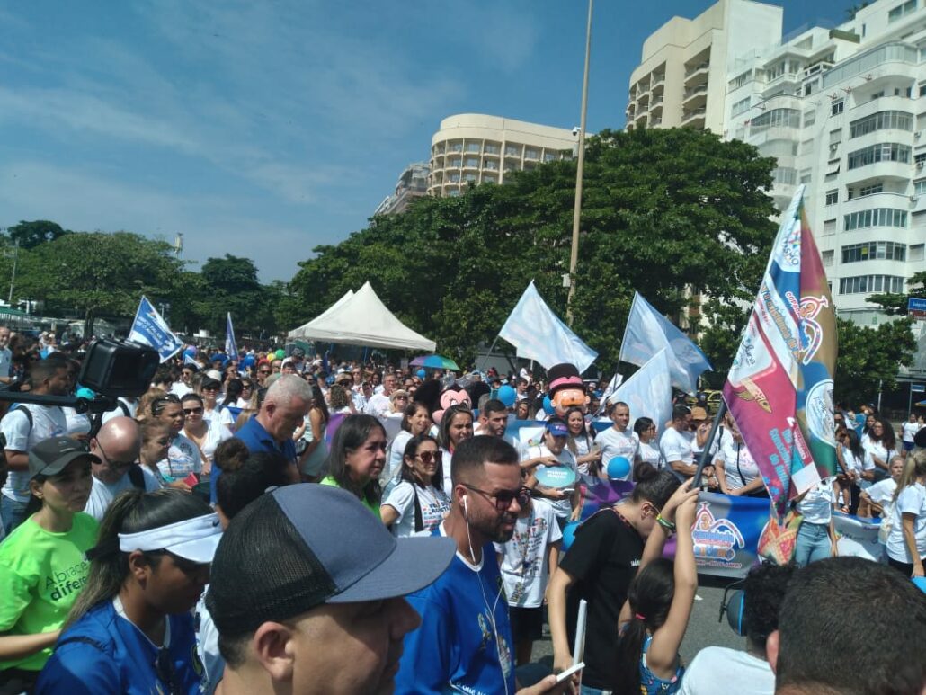 Dia Mundial do Autismo: caminhadas do Rio ofereceram diversos serviços grátis à população — Canal Autismo / Revista Autismo