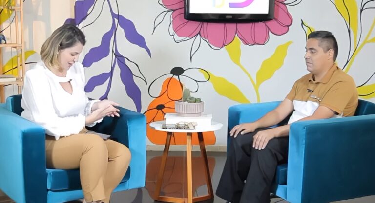 Professor e escritor autista fala sobre trabalho em programa — Canal Autismo / Revista Autismo