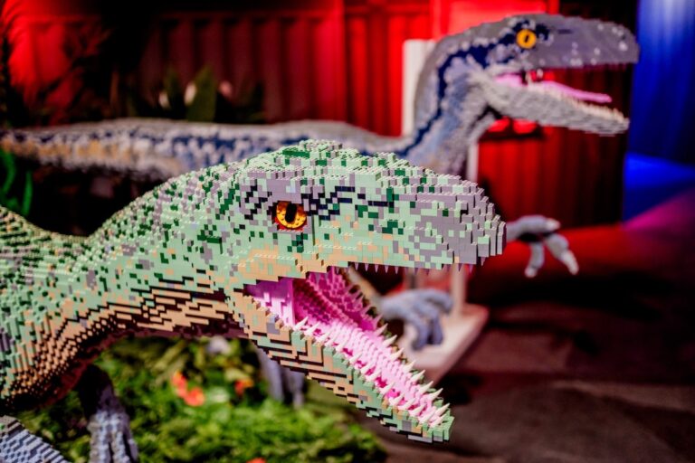 Em SP, exposição Jurassic World fica em cartaz até 23.fev — Canal Autismo / Revista Autismo