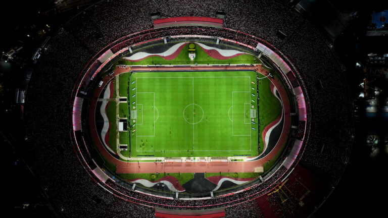 Mônica e Magali entram em campo pelo autismo em clássico paulista no MorumBis — Canal Autismo / Revista Autismo