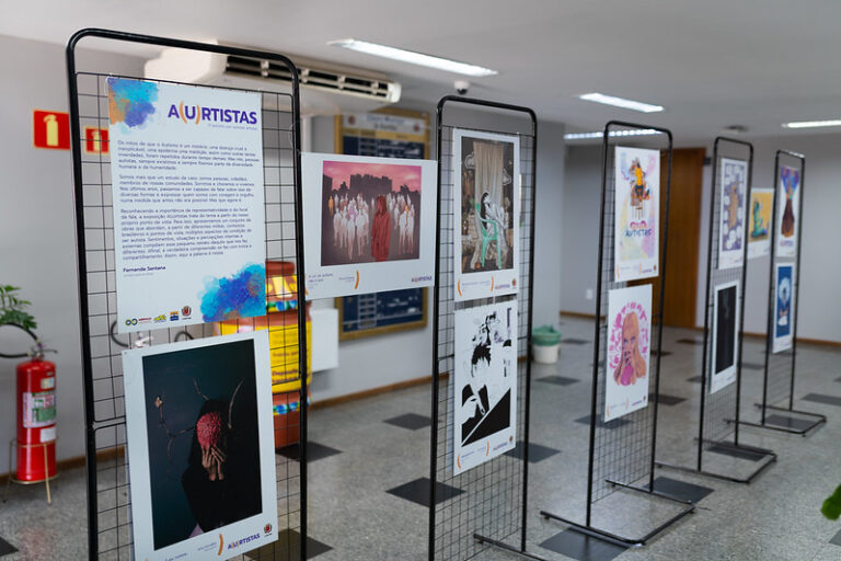 Exposição de autistas volta a ser exibida em Curitiba — Canal Autismo / Revista Autismo