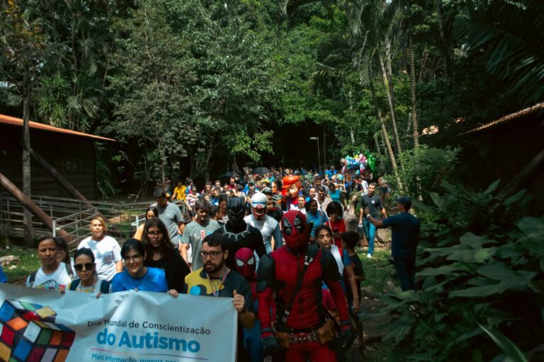 Caminhadas pelo Dia Mundial do Autismo ocorrem em todo o Brasil — Canal Autismo / Revista Autismo