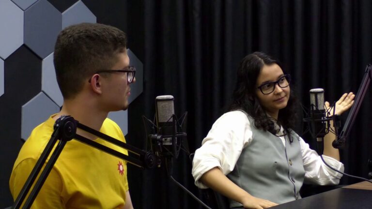 Em podcast, autistas discutem dificuldades para fazer e manter amizades — Canal Autismo / Revista Autismo