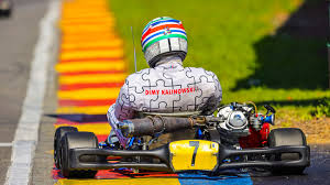 Piloto autista Dimy Kalinowski encerra participa do Campeonato Brasileiro de Kart — Canal Autismo / Revista Autismo