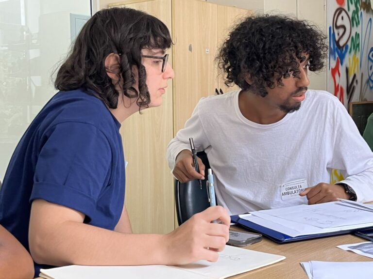 Autistas vivem um experiência diferente em uma oficina de criação de histórias — Canal Autismo / Revista Autismo